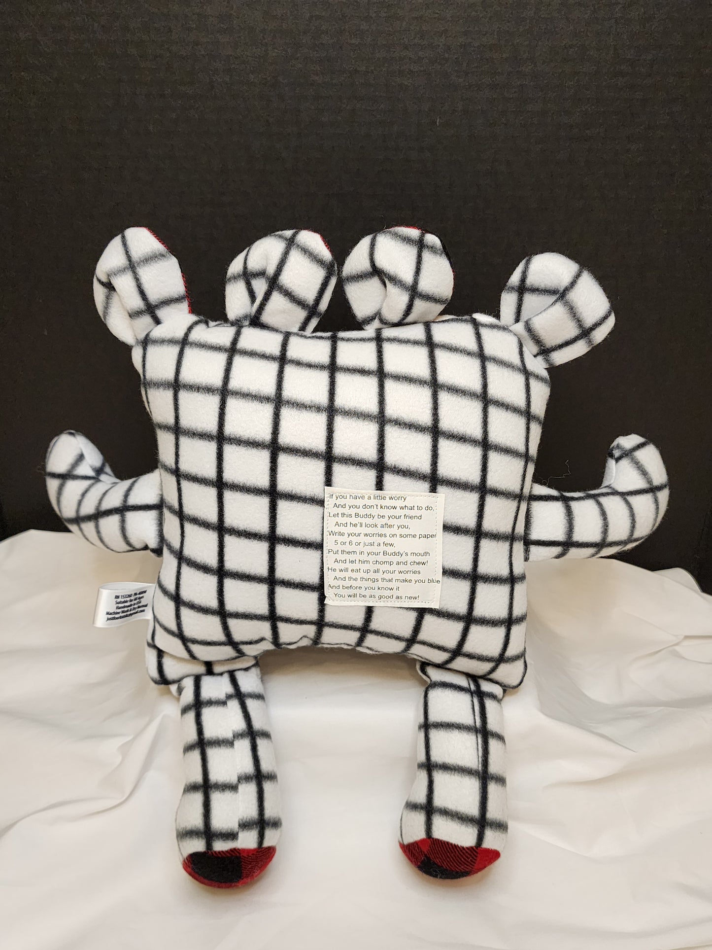 Chomper Buddy 14" White, black with red / black plaid