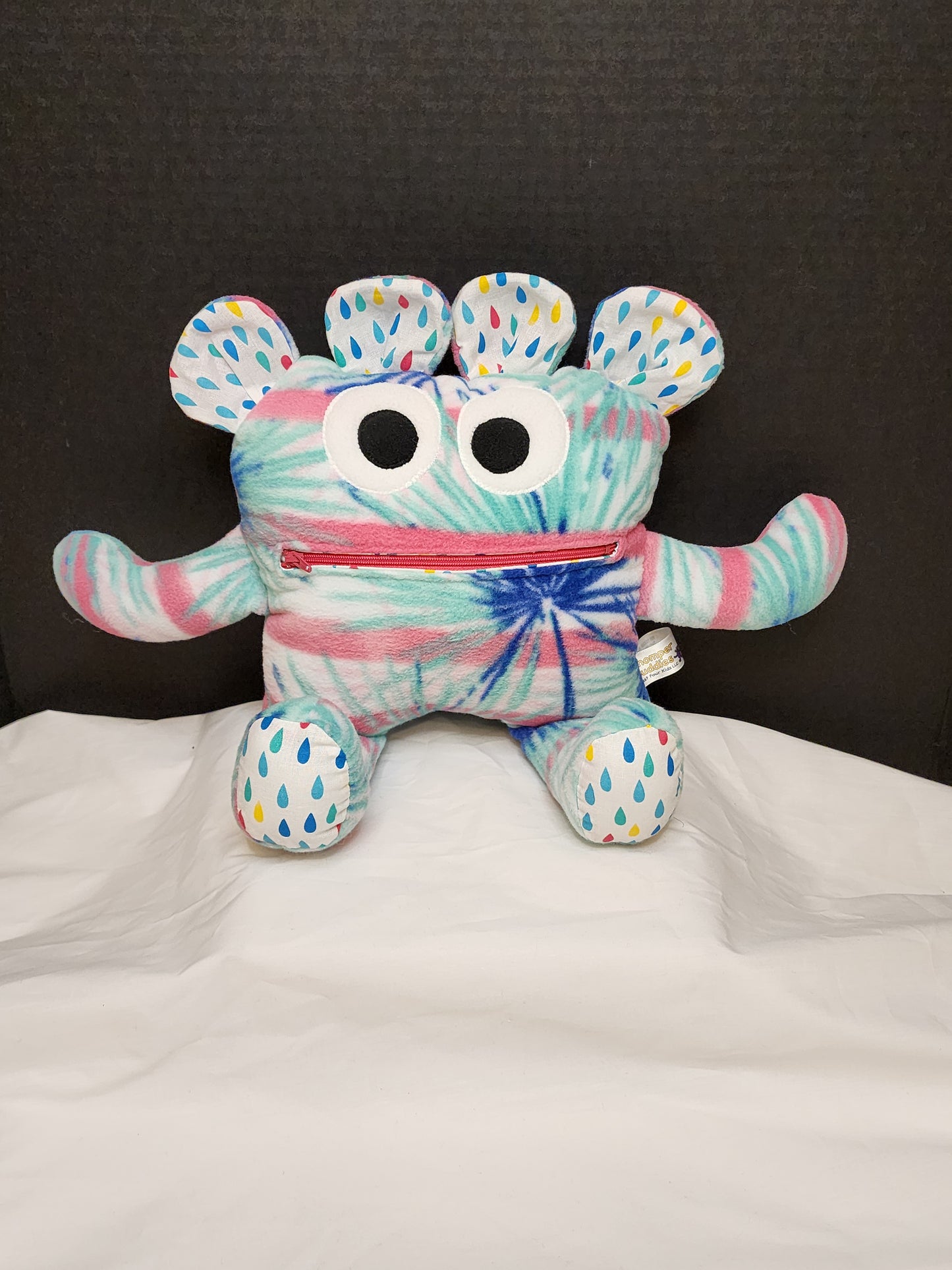 Chomper Buddy Tropical with rain drop 14"