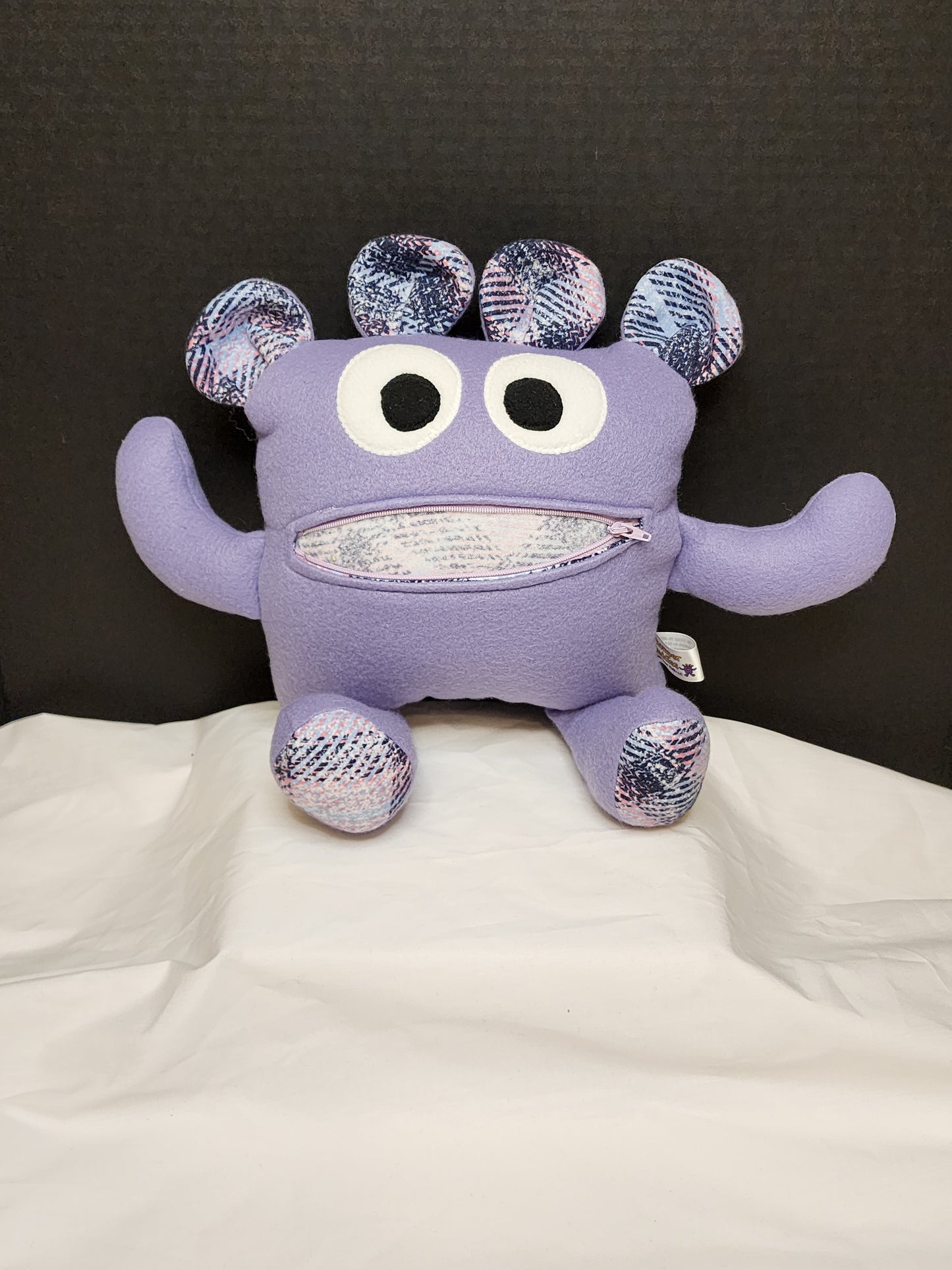 Chomper Buddy Lavender mix lining 14"