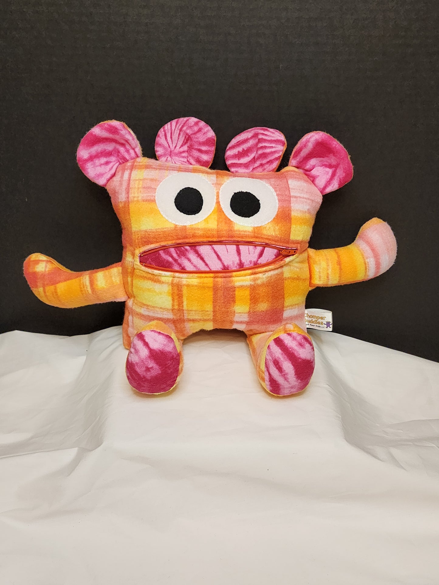 Chomper Buddy- Sunset fleece with pink swirl 14"
