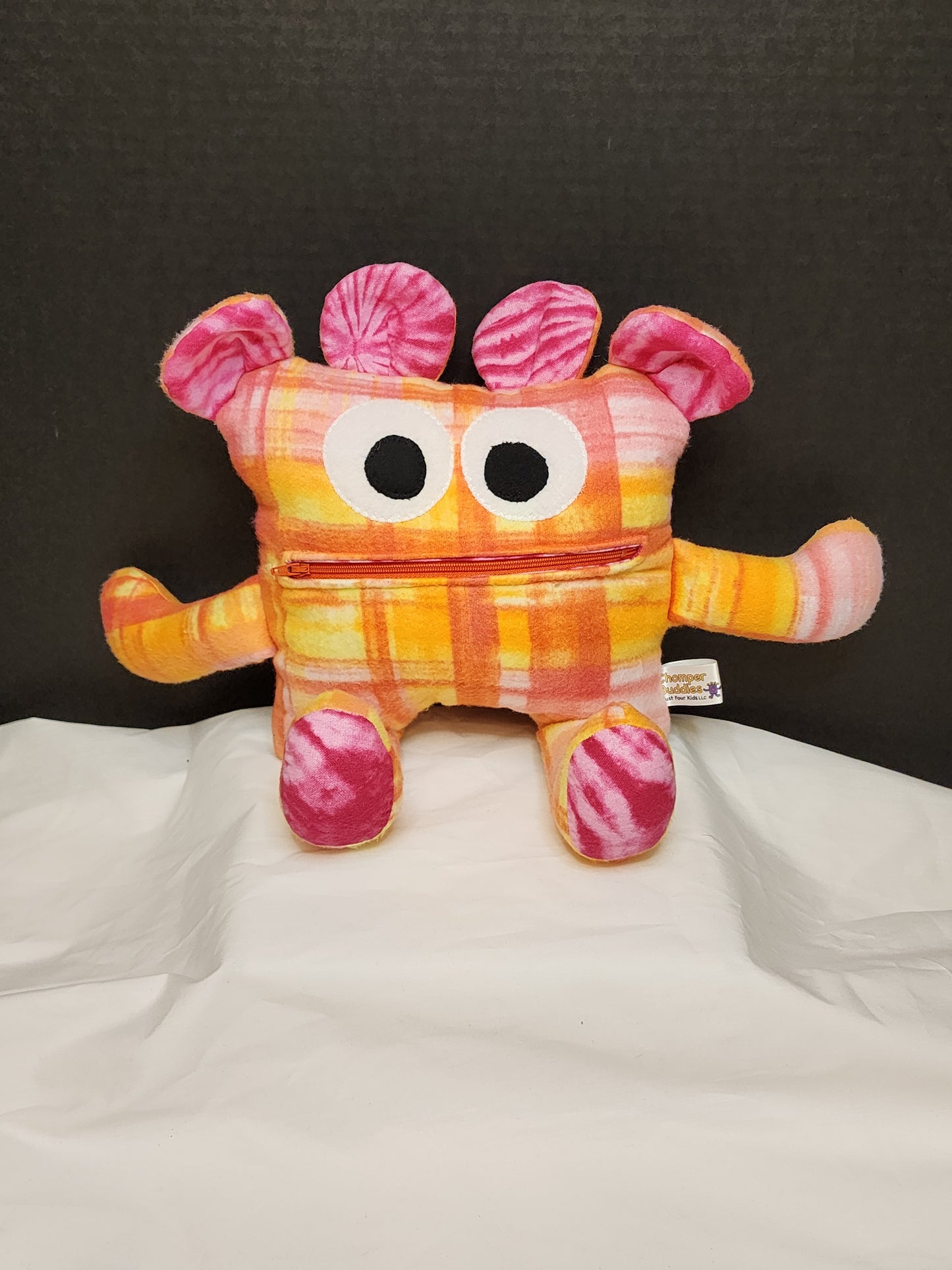Chomper Buddy- Sunset fleece with pink swirl 14"