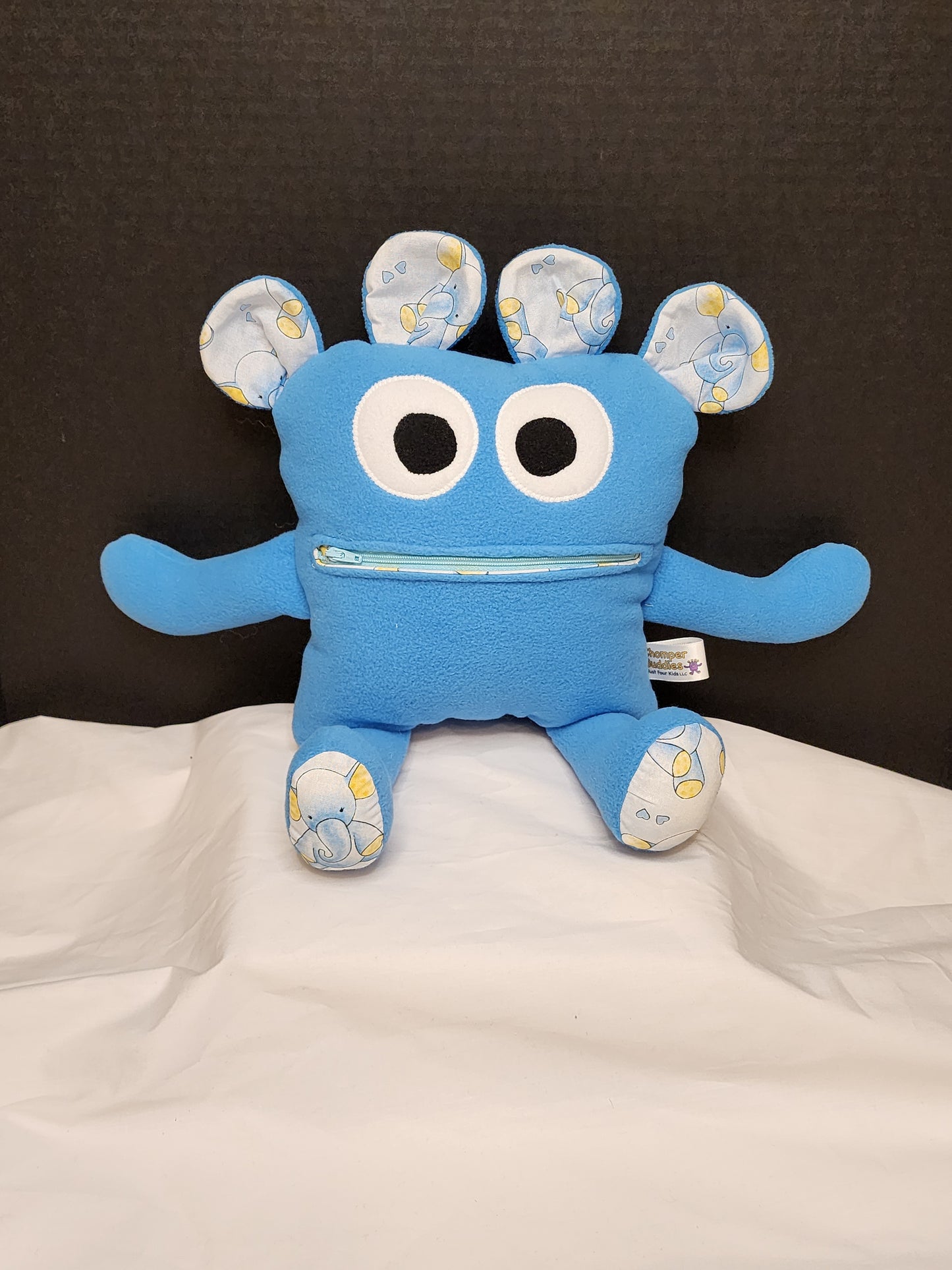 Chomper Buddy Blue with lite blue elephants 14"