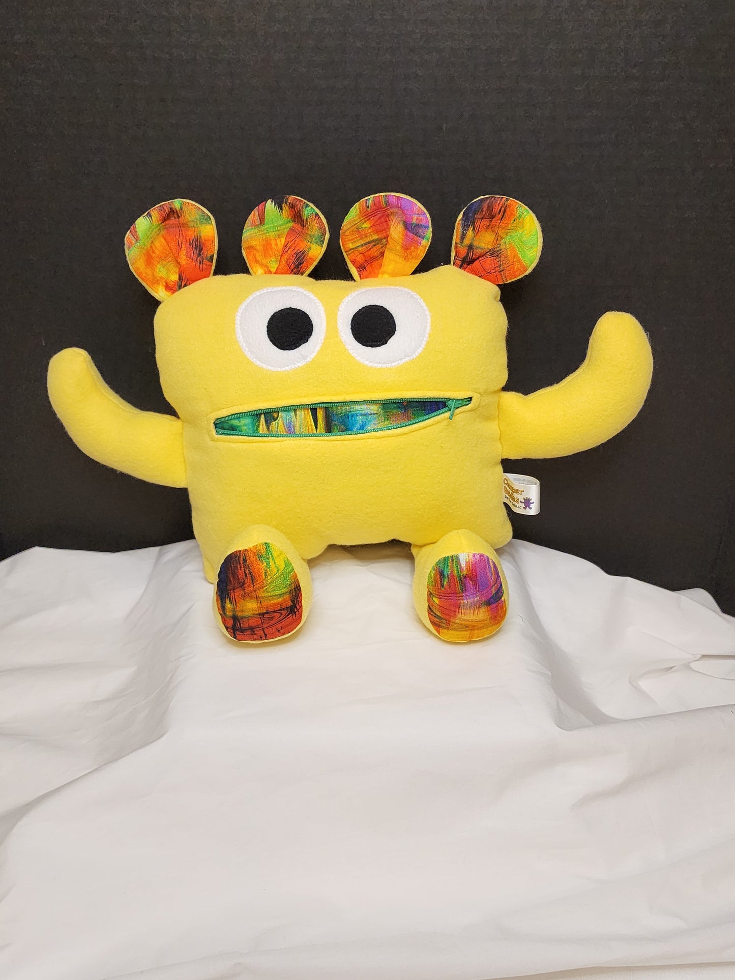 Chomper Buddy 14" Yellow with multicolor