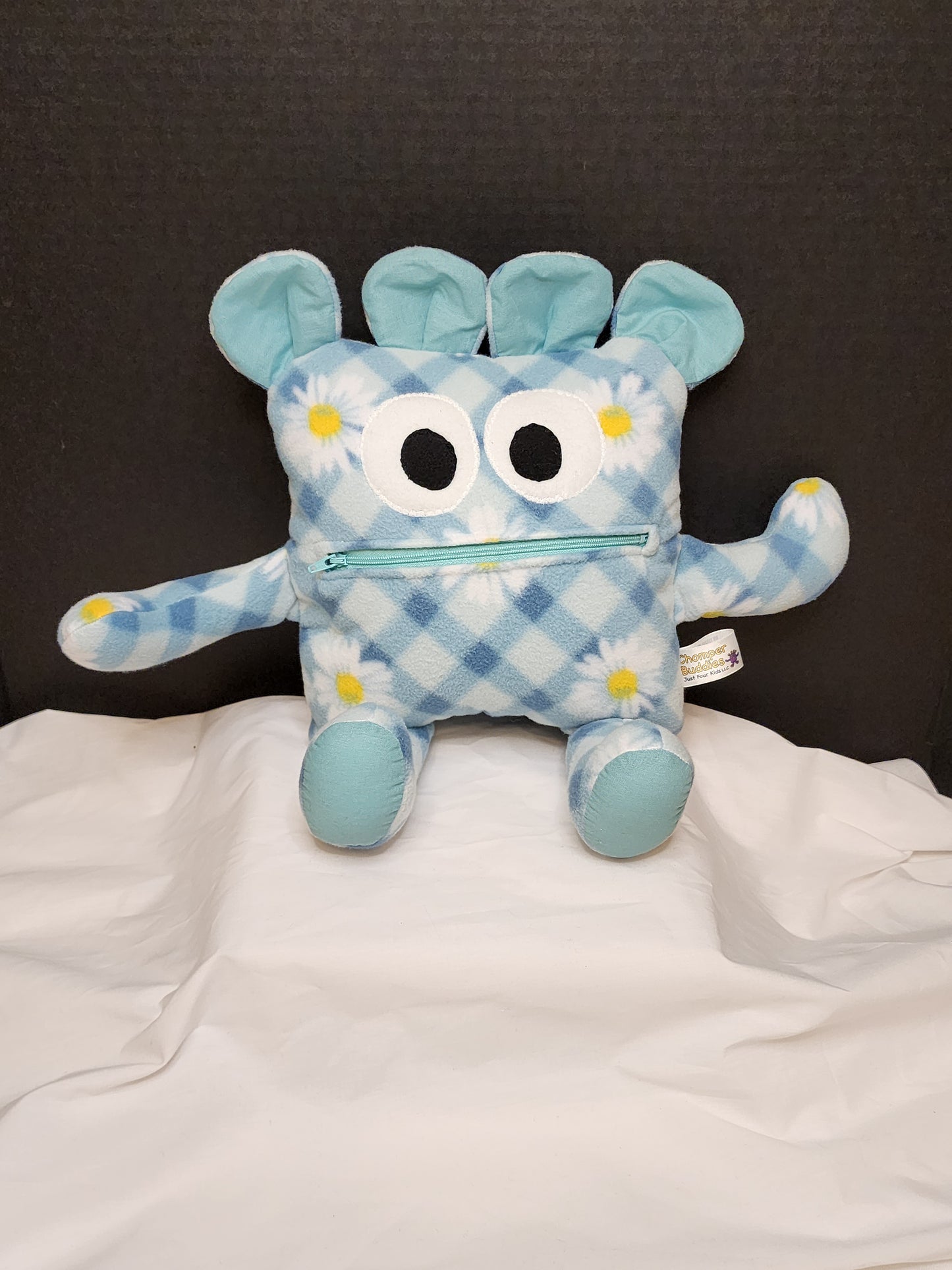 Chomper Buddy 14" Blue/White plaid with Daisy's