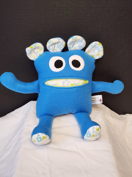 Chomper Buddy 11"  blue fleece with I Love Mommy and daddy lining