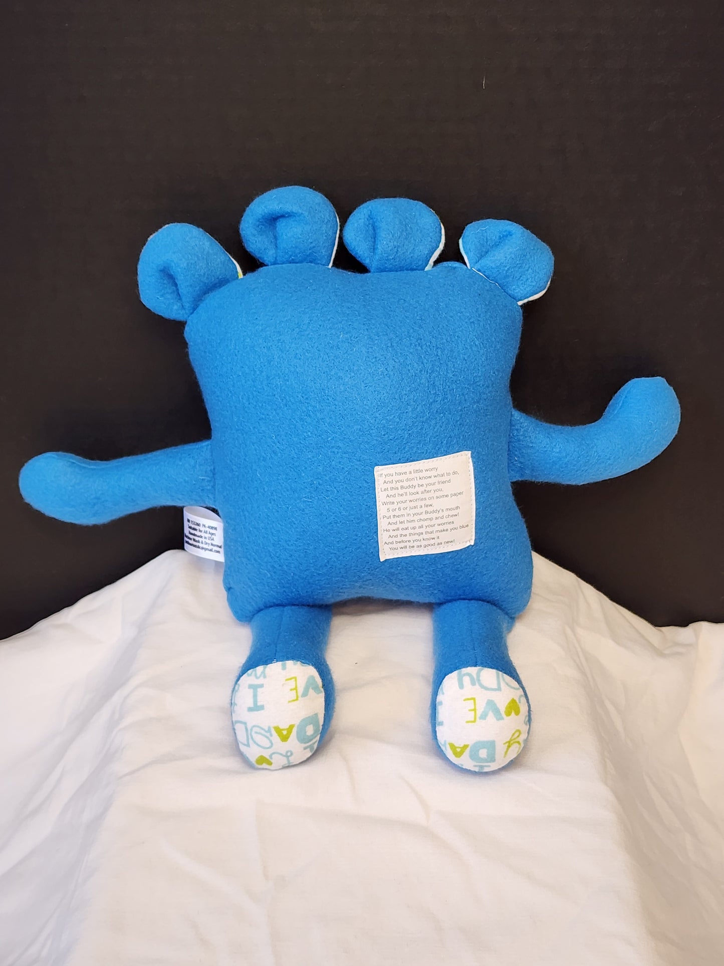 Chomper Buddy 11"  blue fleece with I Love Mommy and daddy lining