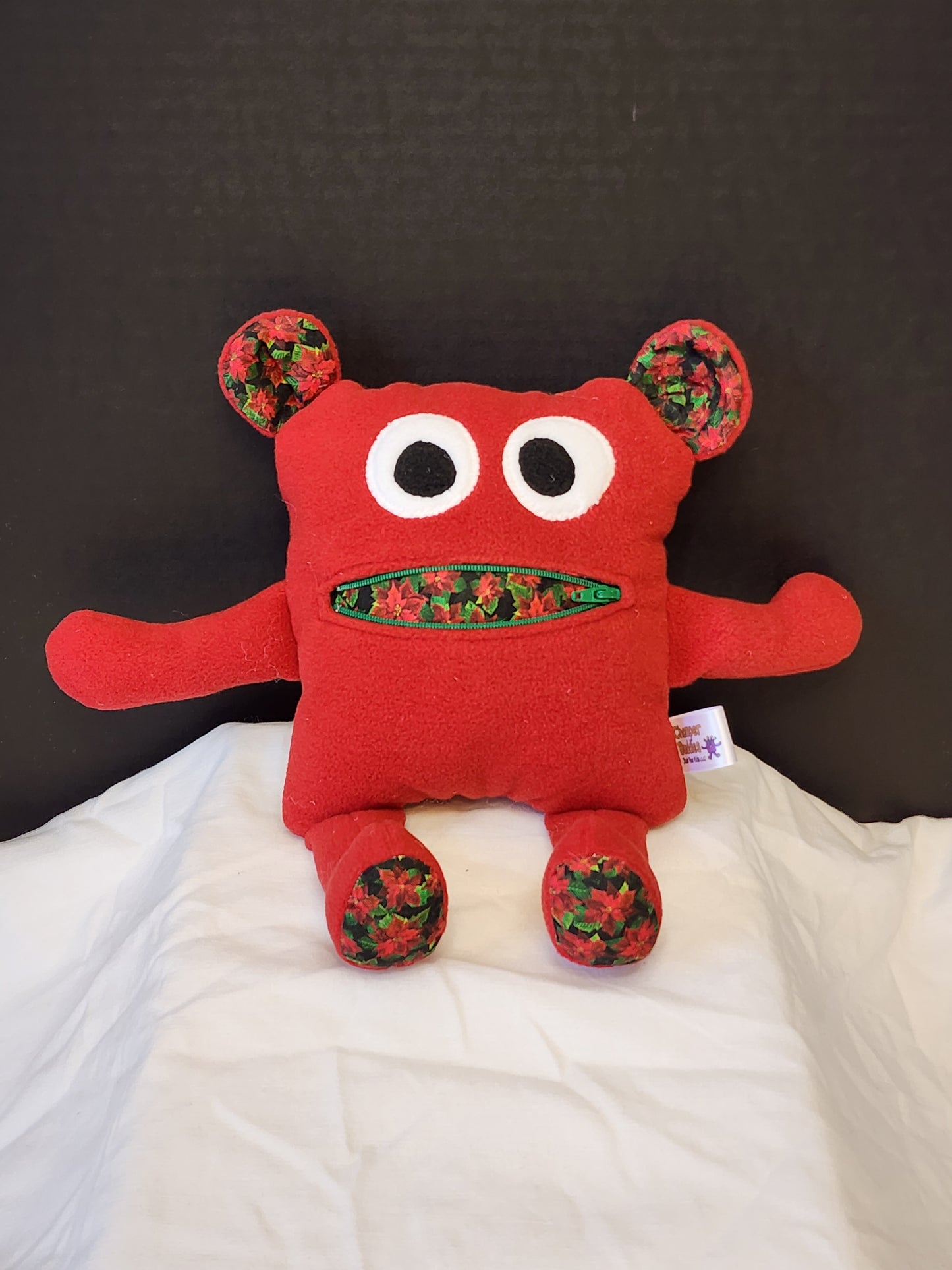 Chomper Buddy 11" Red fleece with Poinsettia lining