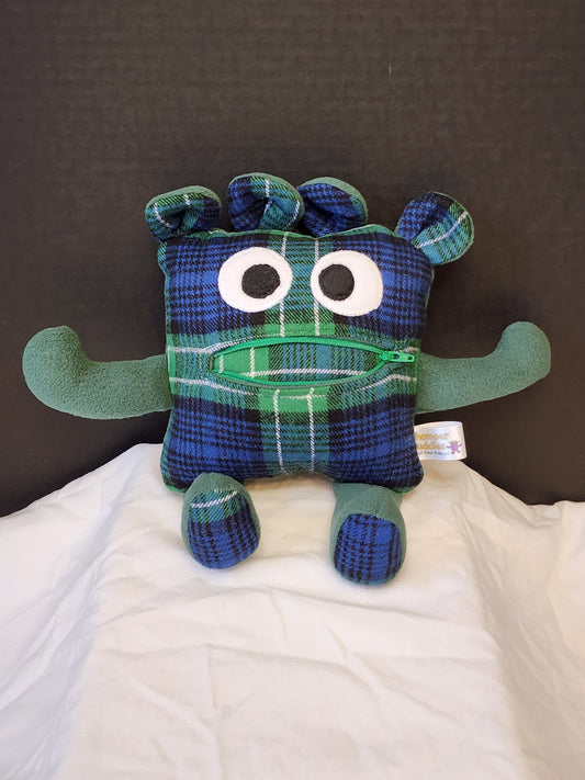 Chomper Buddy 11"  Green Plaid and solid green with plaid lining