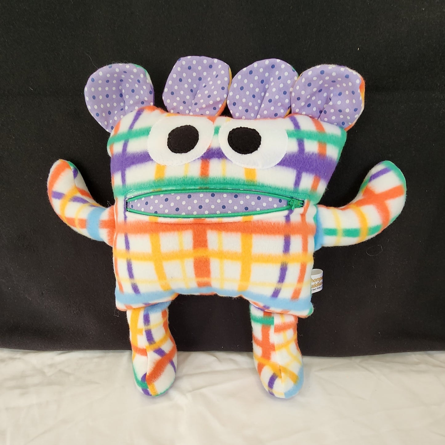 Chomper Buddy 14" Multi-Color Plaid