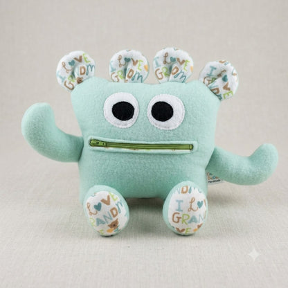 Chomper Buddy 11"Light blue fleece with I love Grandma lining