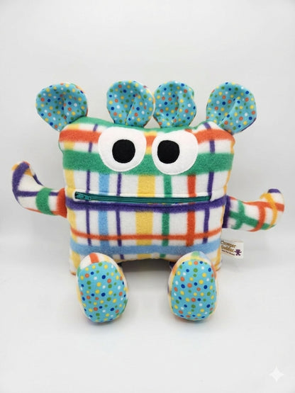 Chomper Buddy 14" Fun Plaid