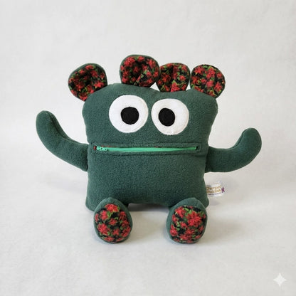 Chomper Buddy Green fleece with Poinsettia lining 14"