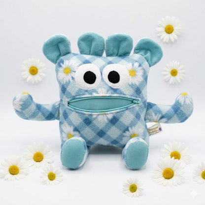 Chomper Buddy 14" Blue/White plaid with Daisy's
